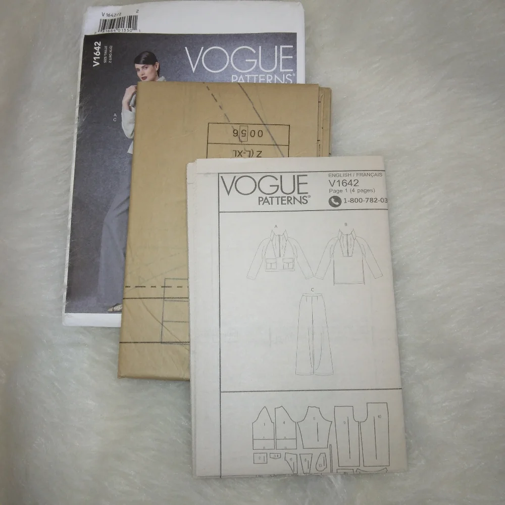 VOGUE V1642 SZ L-XL Misses very loose fitting top and elastic back waist pants.